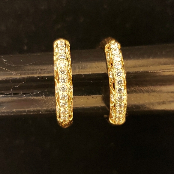 Tacori IV Jewelry - Tacori gold hoop earrings